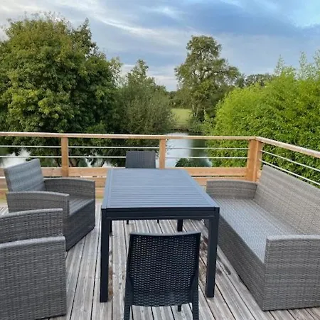 Cosy A Avec Terrasse Et Vue Riviere - Fr-1-410-424 * 라플레슈