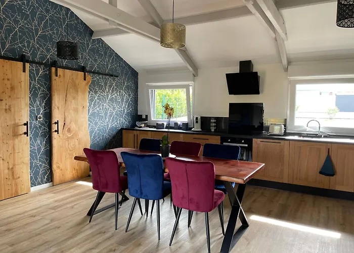 Cosy A Avec Terrasse Et Vue Riviere - Fr-1-410-424 *