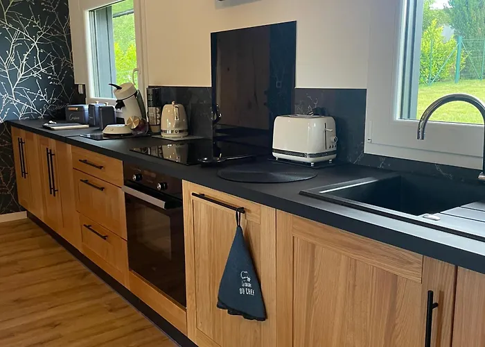 Cosy A Avec Terrasse Et Vue Riviere - Fr-1-410-424